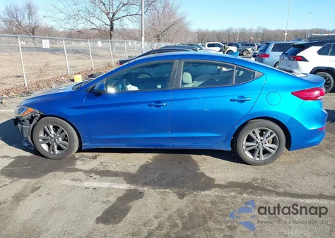 2017 Hyundai Elantra Se z USA, uszkodzony, nr VIN 5NPD84LF0HH022953